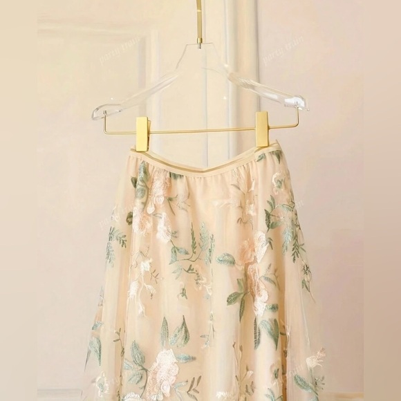 Floral Embroidered Flowers on Mesh Cream Skirt - Picture 4 of 5